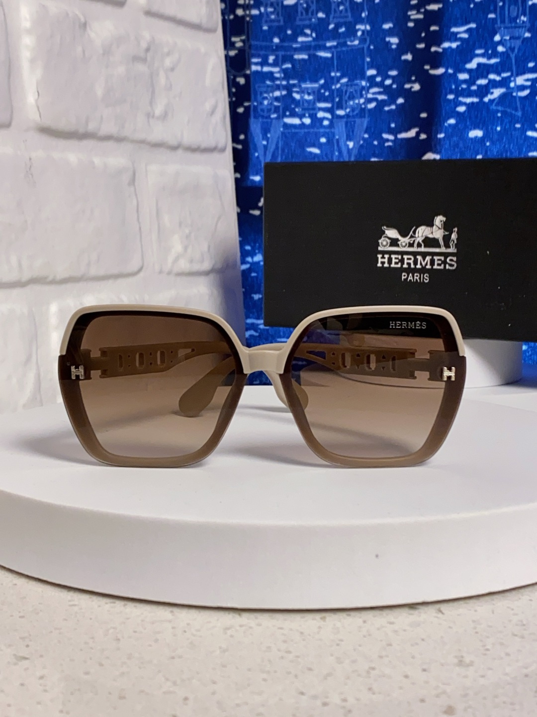 Hermes爱马仕 2025新款时尚偏光太阳镜女开车墨镜H家眼镜圆框镂空大框显脸小防紫外女款