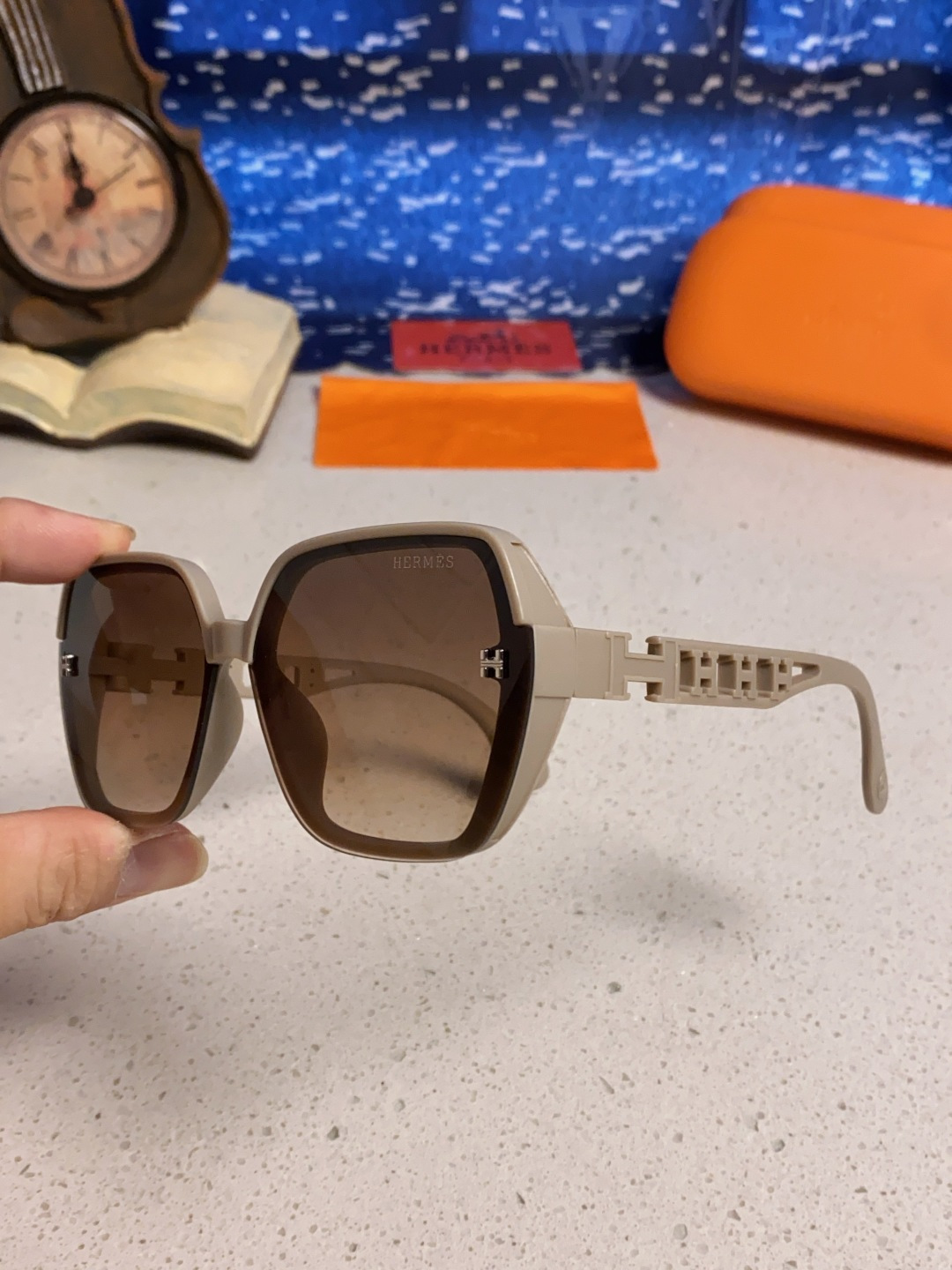 Hermes爱马仕 2025新款时尚偏光太阳镜女开车墨镜H家眼镜圆框镂空大框显脸小防紫外女款
