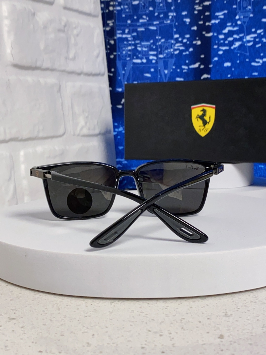 RayBan雷朋 2025新款偏光太阳镜男女开车驾驶墨镜经典复古徒步旅行者 RB9537