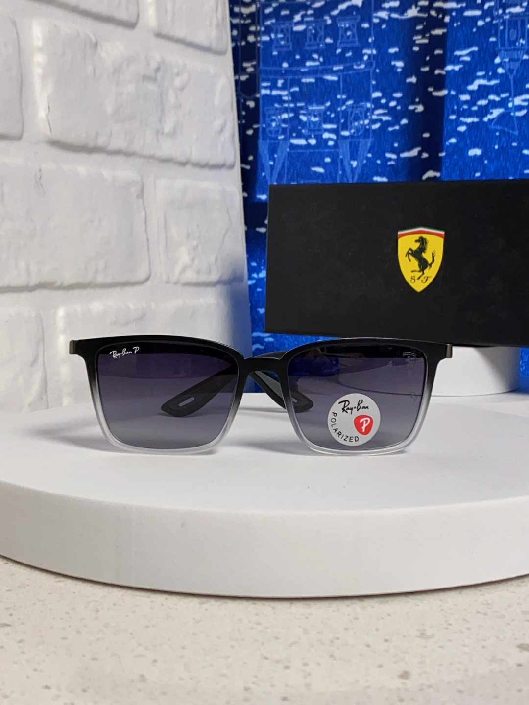 RayBan雷朋 2025新款偏光太阳镜男女开车驾驶墨镜经典复古徒步旅行者 RB9537