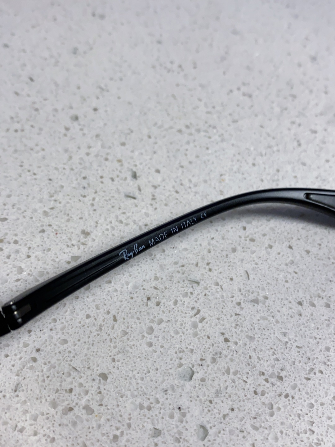 RayBan雷朋 2025新款偏光太阳镜男女开车驾驶墨镜经典复古徒步旅行者 RB9537