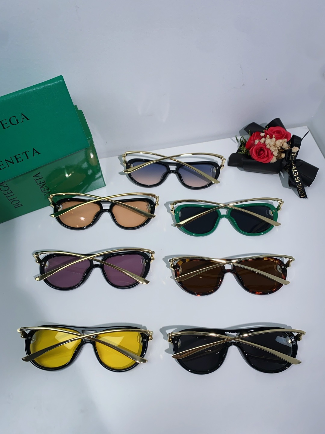 Bottega Veneta宝缇嘉 2025新款欧美复古小框双梁蛤蟆镜女潮圆脸显瘦朋克风太阳眼镜嘻哈蹦迪