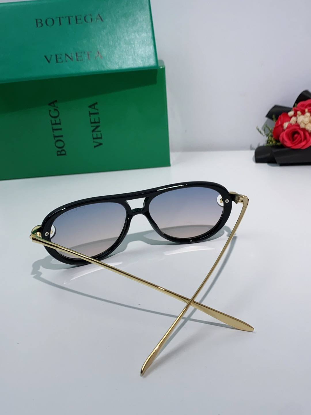 Bottega Veneta宝缇嘉 2025新款欧美复古小框双梁蛤蟆镜女潮圆脸显瘦朋克风太阳眼镜嘻哈蹦迪