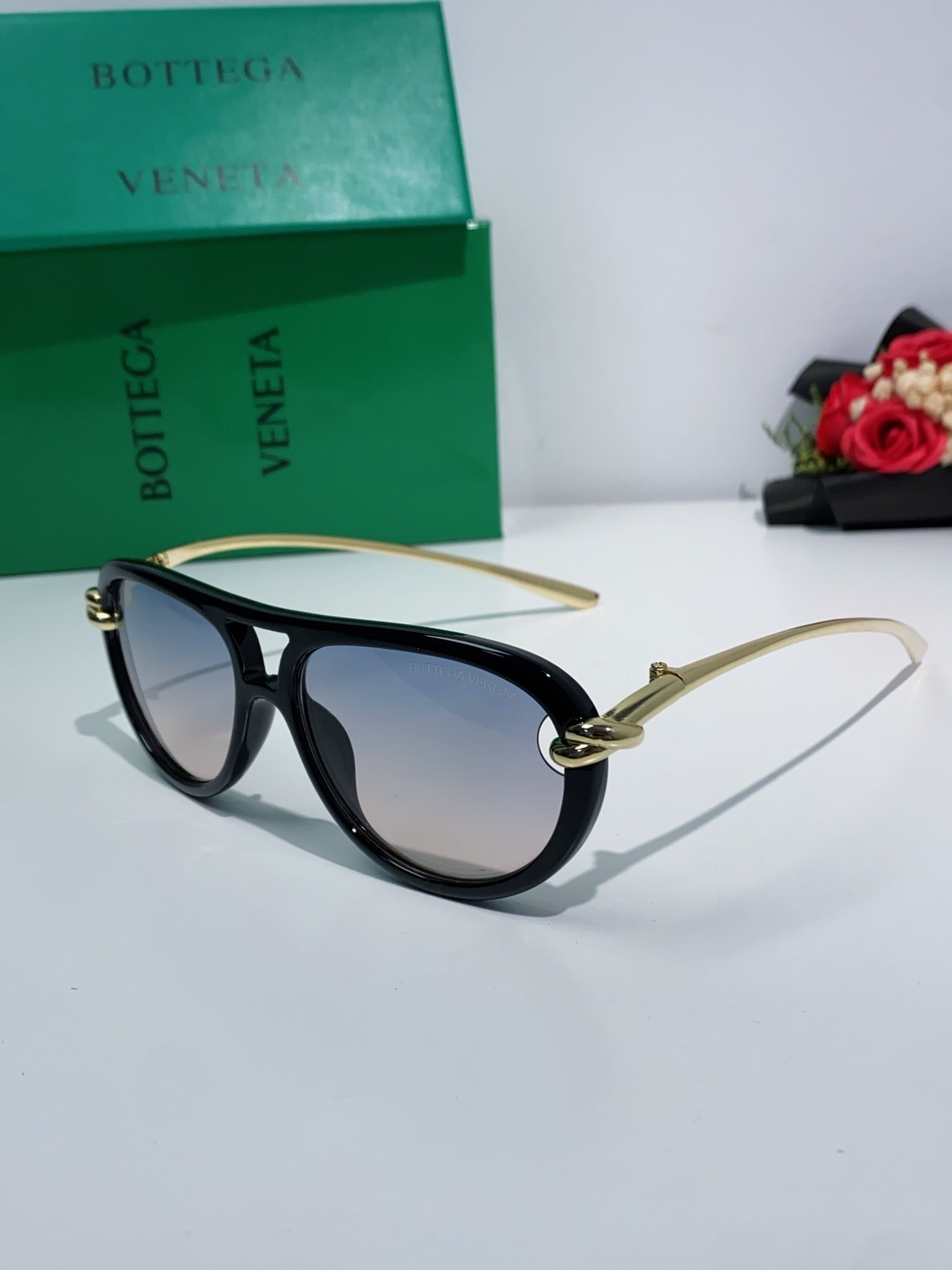 Bottega Veneta宝缇嘉 2025新款欧美复古小框双梁蛤蟆镜女潮圆脸显瘦朋克风太阳眼镜嘻哈蹦迪