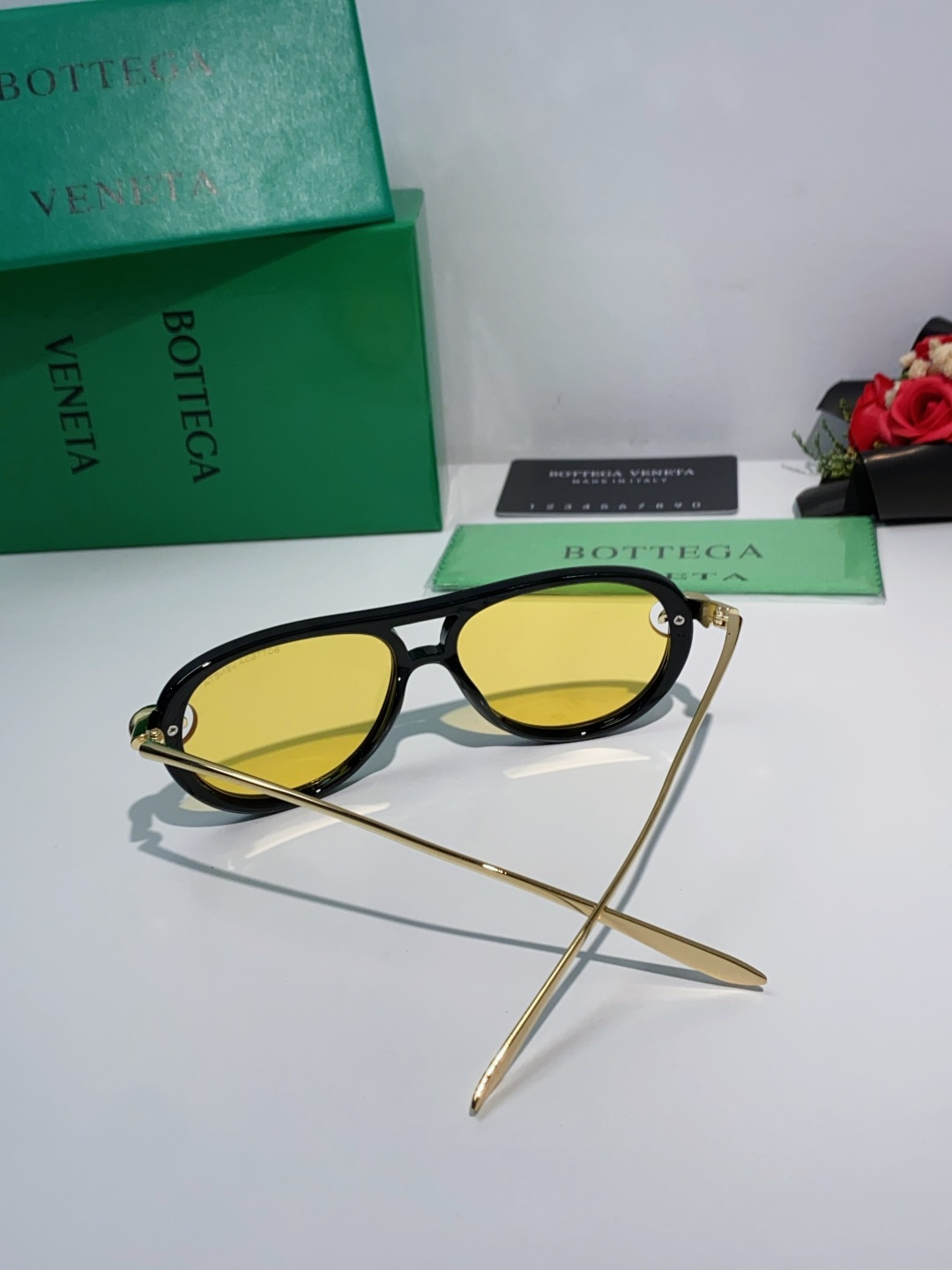 Bottega Veneta宝缇嘉 2025新款欧美复古小框双梁蛤蟆镜女潮圆脸显瘦朋克风太阳眼镜嘻哈蹦迪