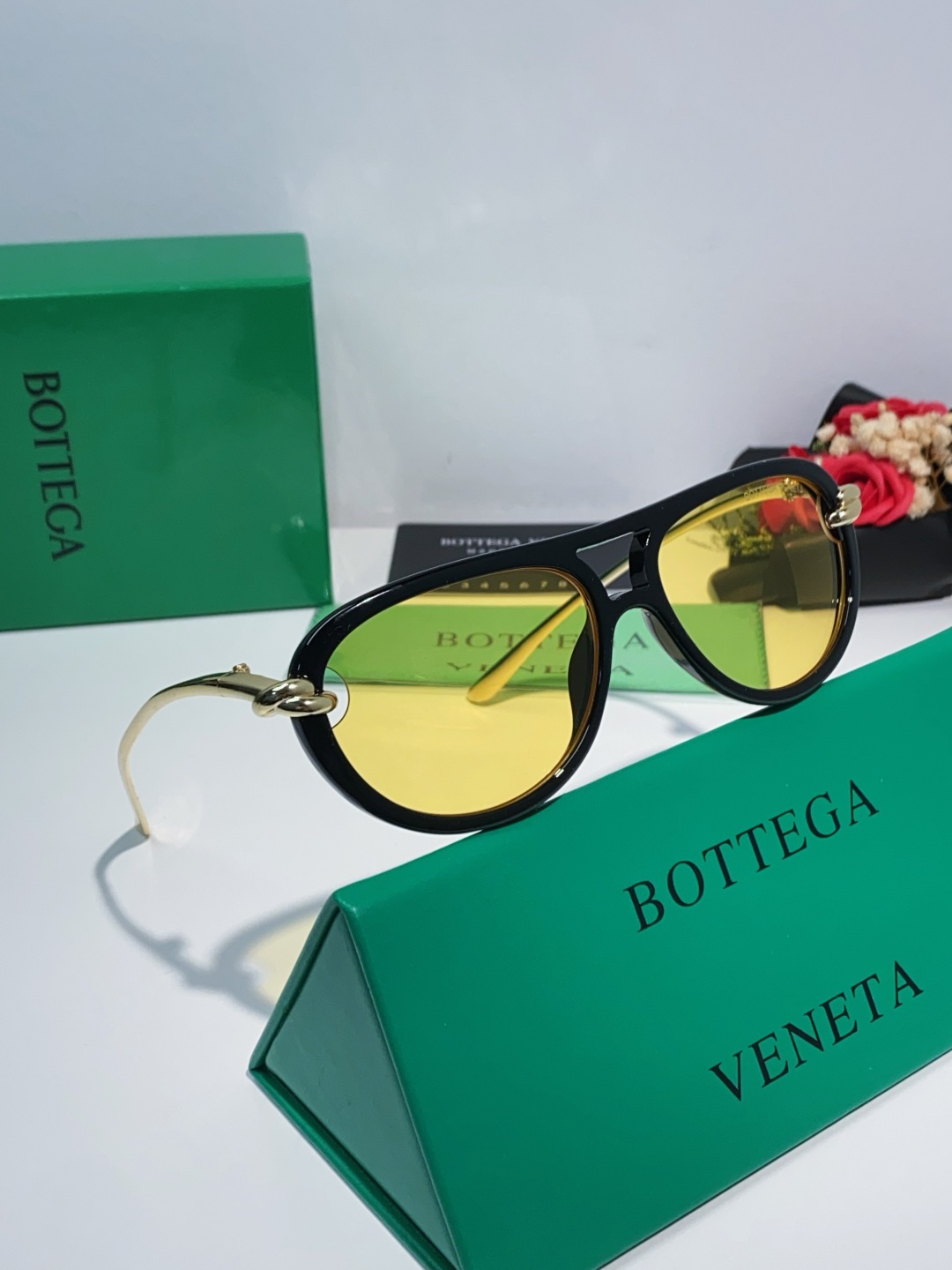 Bottega Veneta宝缇嘉 2025新款欧美复古小框双梁蛤蟆镜女潮圆脸显瘦朋克风太阳眼镜嘻哈蹦迪