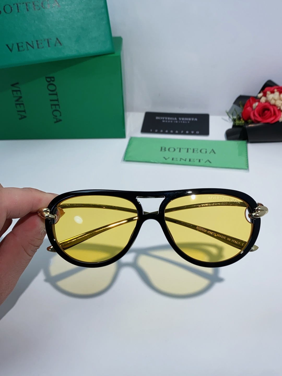 Bottega Veneta宝缇嘉 2025新款欧美复古小框双梁蛤蟆镜女潮圆脸显瘦朋克风太阳眼镜嘻哈蹦迪