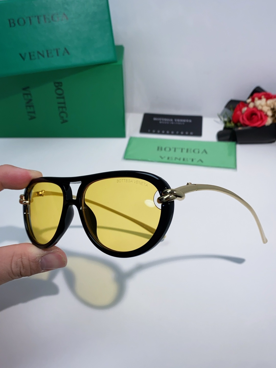 Bottega Veneta宝缇嘉 2025新款欧美复古小框双梁蛤蟆镜女潮圆脸显瘦朋克风太阳眼镜嘻哈蹦迪