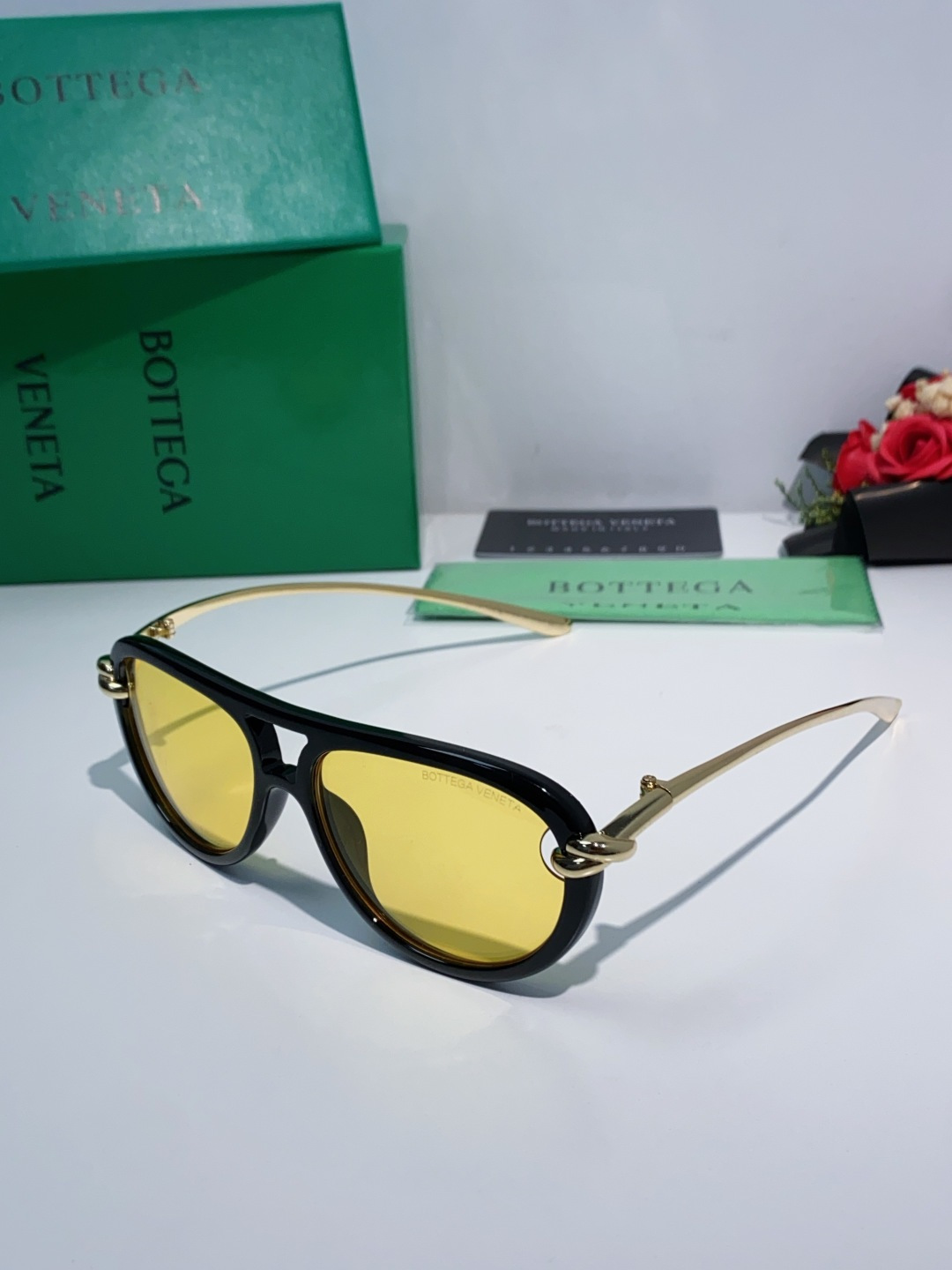 Bottega Veneta宝缇嘉 2025新款欧美复古小框双梁蛤蟆镜女潮圆脸显瘦朋克风太阳眼镜嘻哈蹦迪