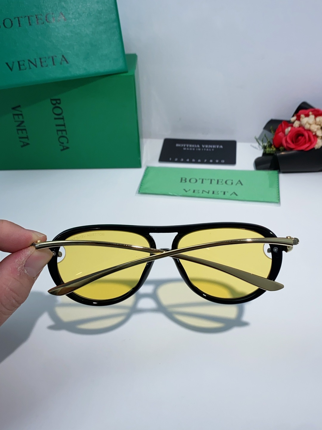 Bottega Veneta宝缇嘉 2025新款欧美复古小框双梁蛤蟆镜女潮圆脸显瘦朋克风太阳眼镜嘻哈蹦迪