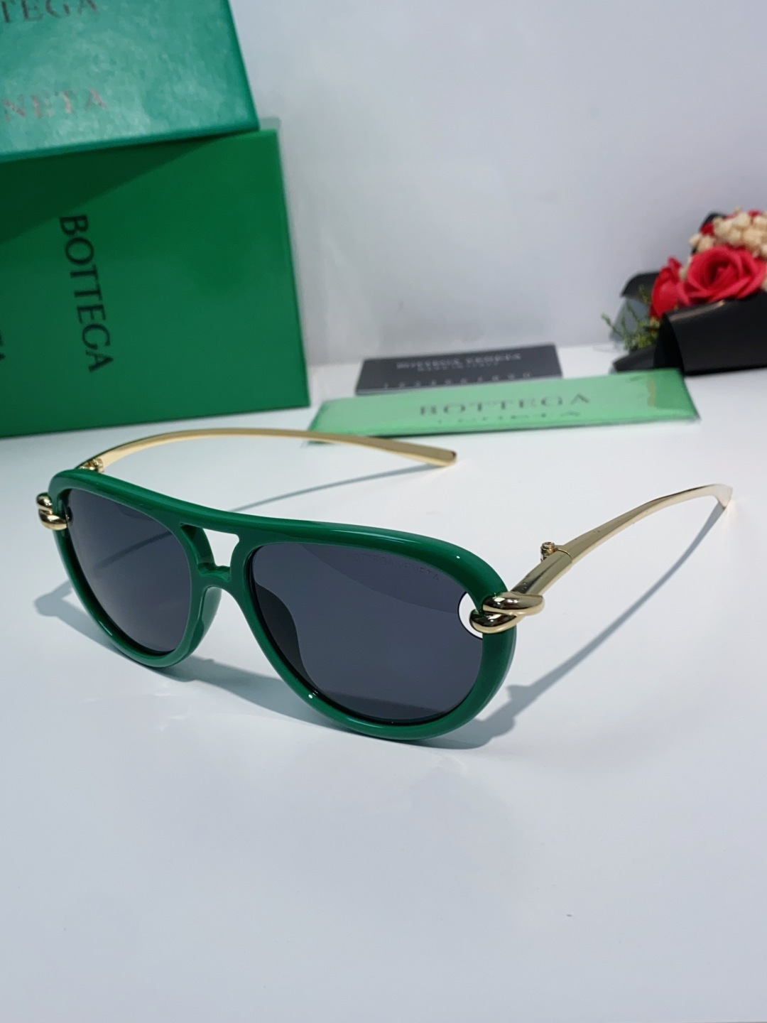 Bottega Veneta宝缇嘉 2025新款欧美复古小框双梁蛤蟆镜女潮圆脸显瘦朋克风太阳眼镜嘻哈蹦迪