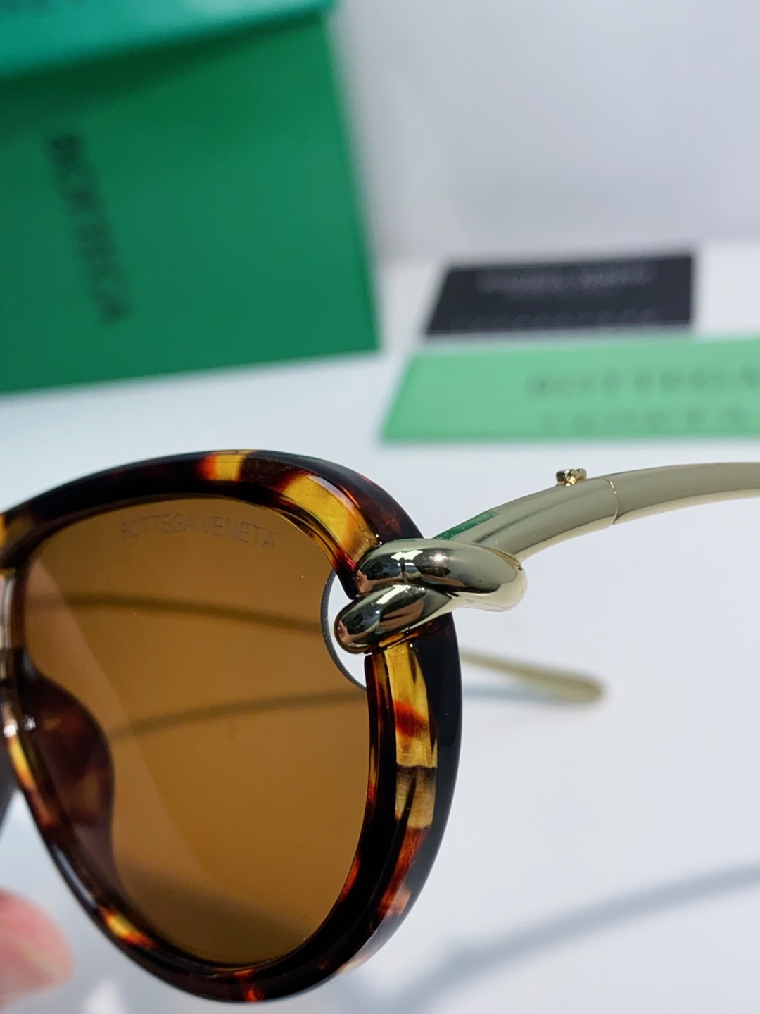 Bottega Veneta宝缇嘉 2025新款欧美复古小框双梁蛤蟆镜女潮圆脸显瘦朋克风太阳眼镜嘻哈蹦迪