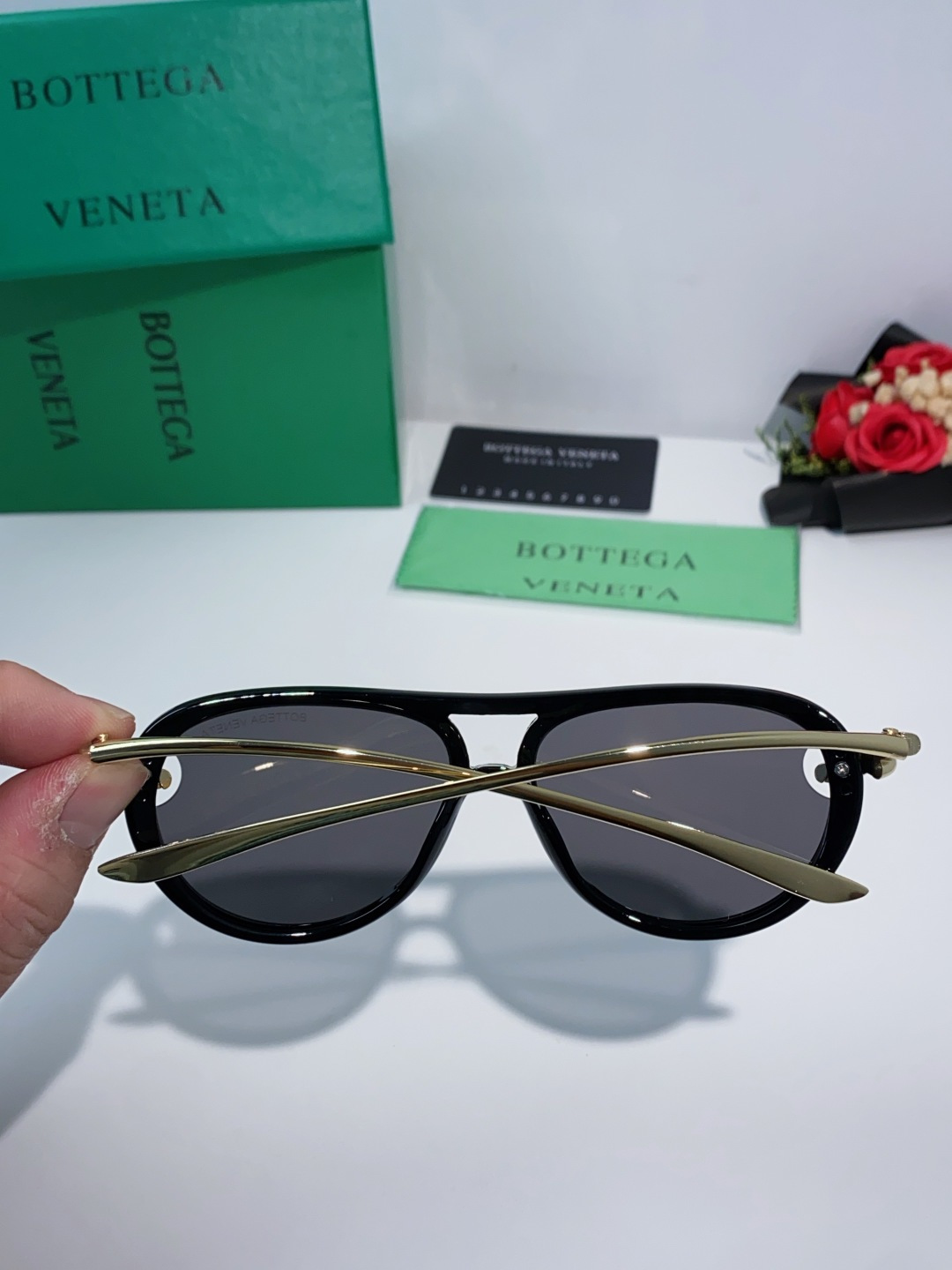 Bottega Veneta宝缇嘉 2025新款欧美复古小框双梁蛤蟆镜女潮圆脸显瘦朋克风太阳眼镜嘻哈蹦迪