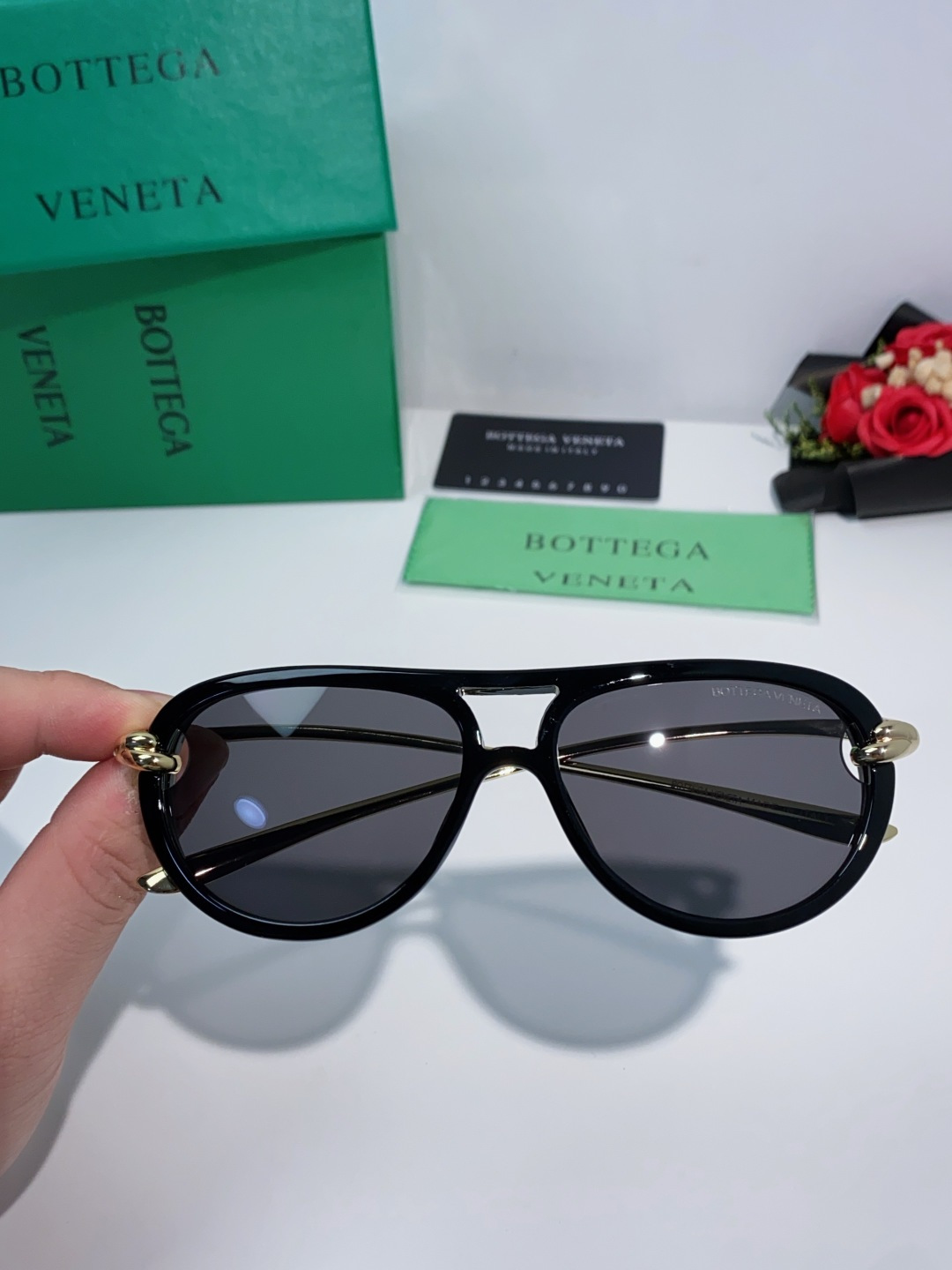 Bottega Veneta宝缇嘉 2025新款欧美复古小框双梁蛤蟆镜女潮圆脸显瘦朋克风太阳眼镜嘻哈蹦迪