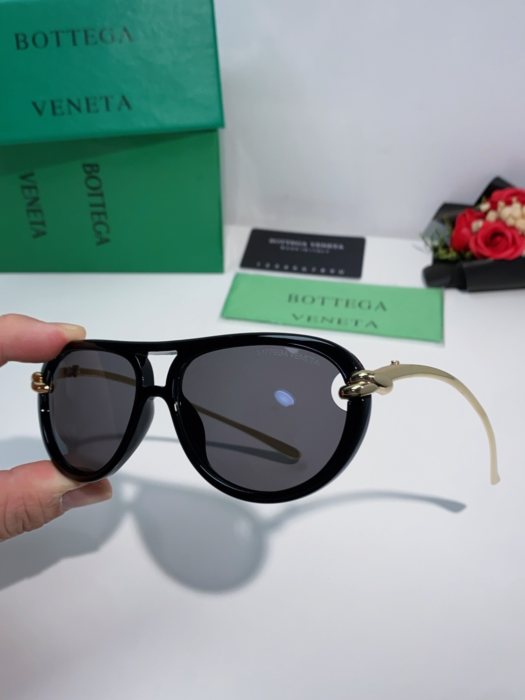 Bottega Veneta宝缇嘉 2025新款欧美复古小框双梁蛤蟆镜女潮圆脸显瘦朋克风太阳眼镜嘻哈蹦迪