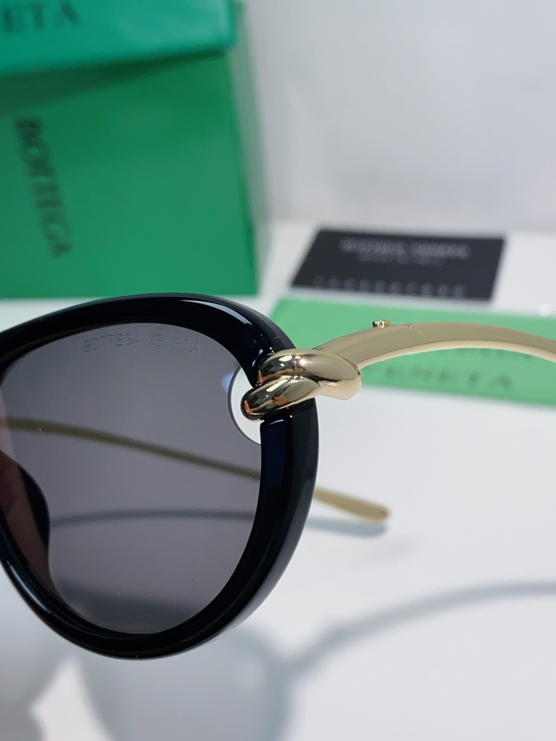 Bottega Veneta宝缇嘉 2025新款欧美复古小框双梁蛤蟆镜女潮圆脸显瘦朋克风太阳眼镜嘻哈蹦迪