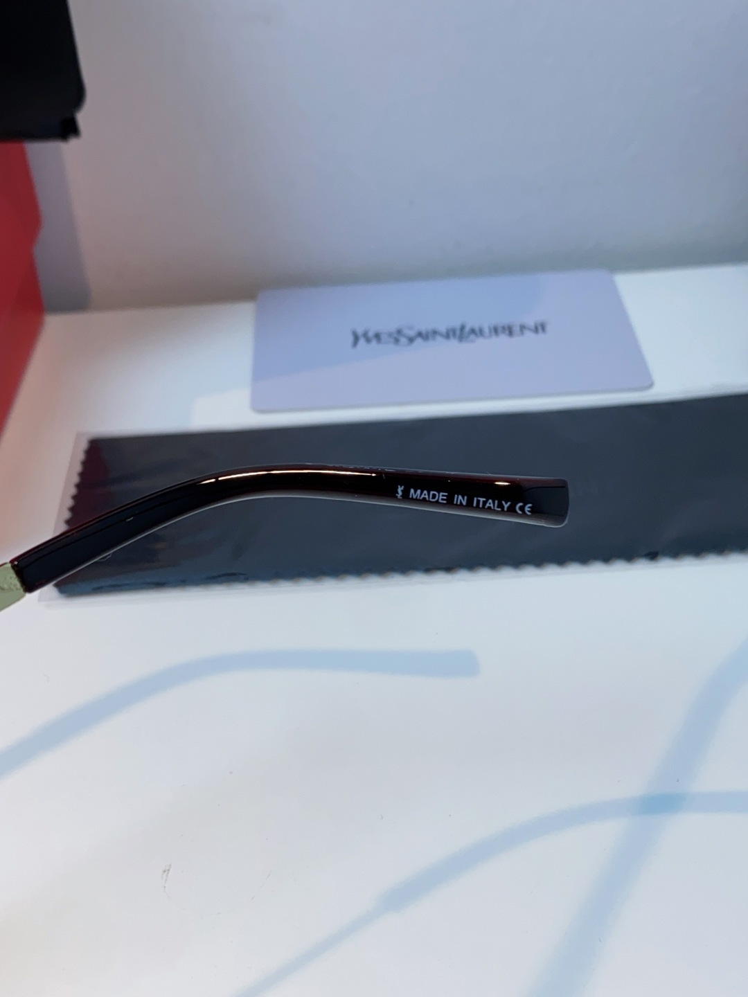 Saint Laurent 圣罗兰 2025新款YSL时尚前卫走秀高级感度假椭圆形个性女士太阳眼镜户外防