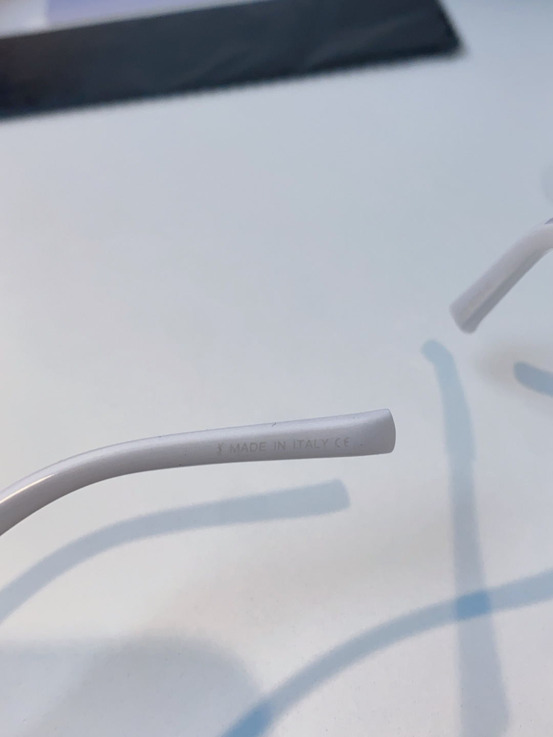 Saint Laurent 圣罗兰 2025新款YSL时尚前卫走秀高级感度假椭圆形个性女士太阳眼镜户外防