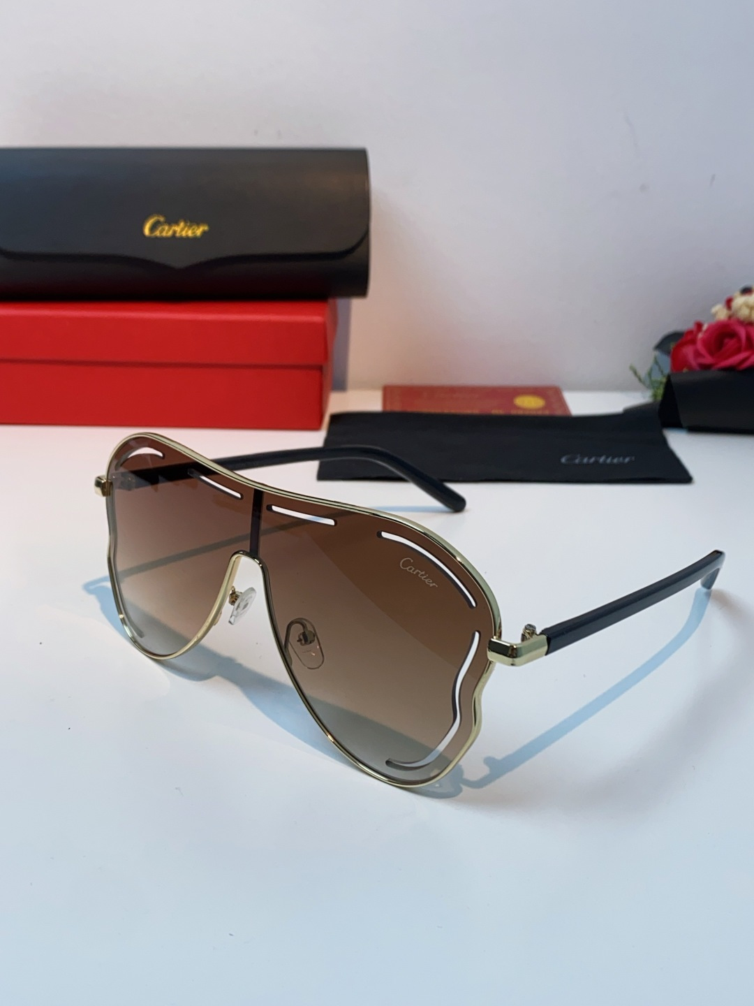 Cartier卡地亚 2025欧美新款连体大框蛤蟆镜镂空防晒太阳镜潮流网红辣妹个性墨镜 Y2K