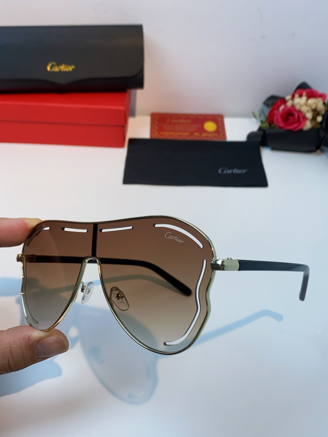 Cartier卡地亚 2025欧美新款连体大框蛤蟆镜镂空防晒太阳镜潮流网红辣妹个性墨镜 Y2K