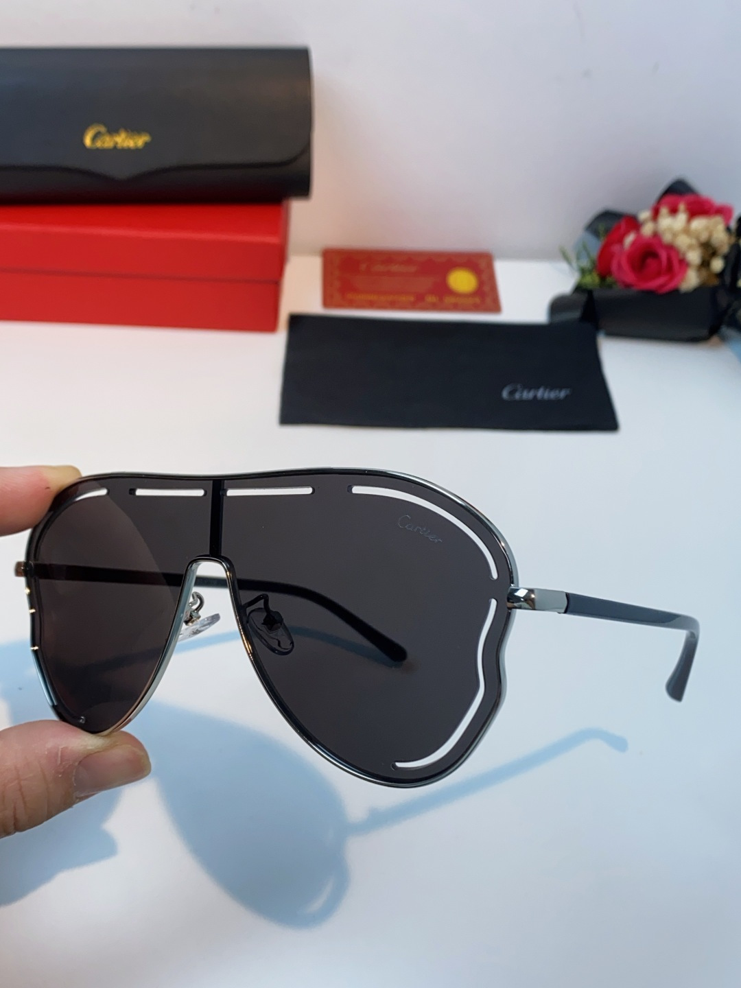 Cartier卡地亚 2025欧美新款连体大框蛤蟆镜镂空防晒太阳镜潮流网红辣妹个性墨镜 Y2K