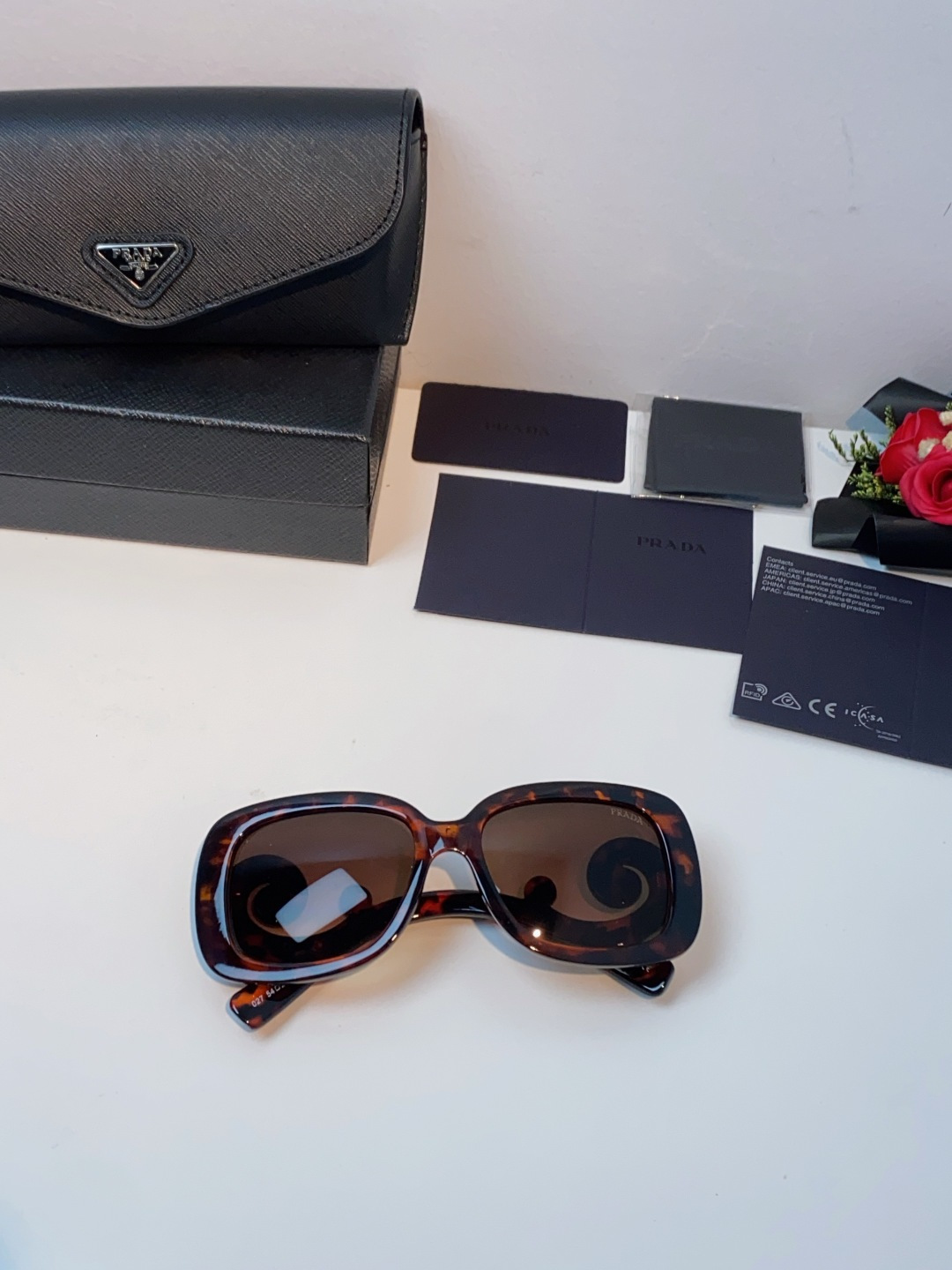 Prada普拉达 云朵 2025新款跨境方框时髦玩味质感纹路炫酷眼镜ins墨镜小红书太阳镜