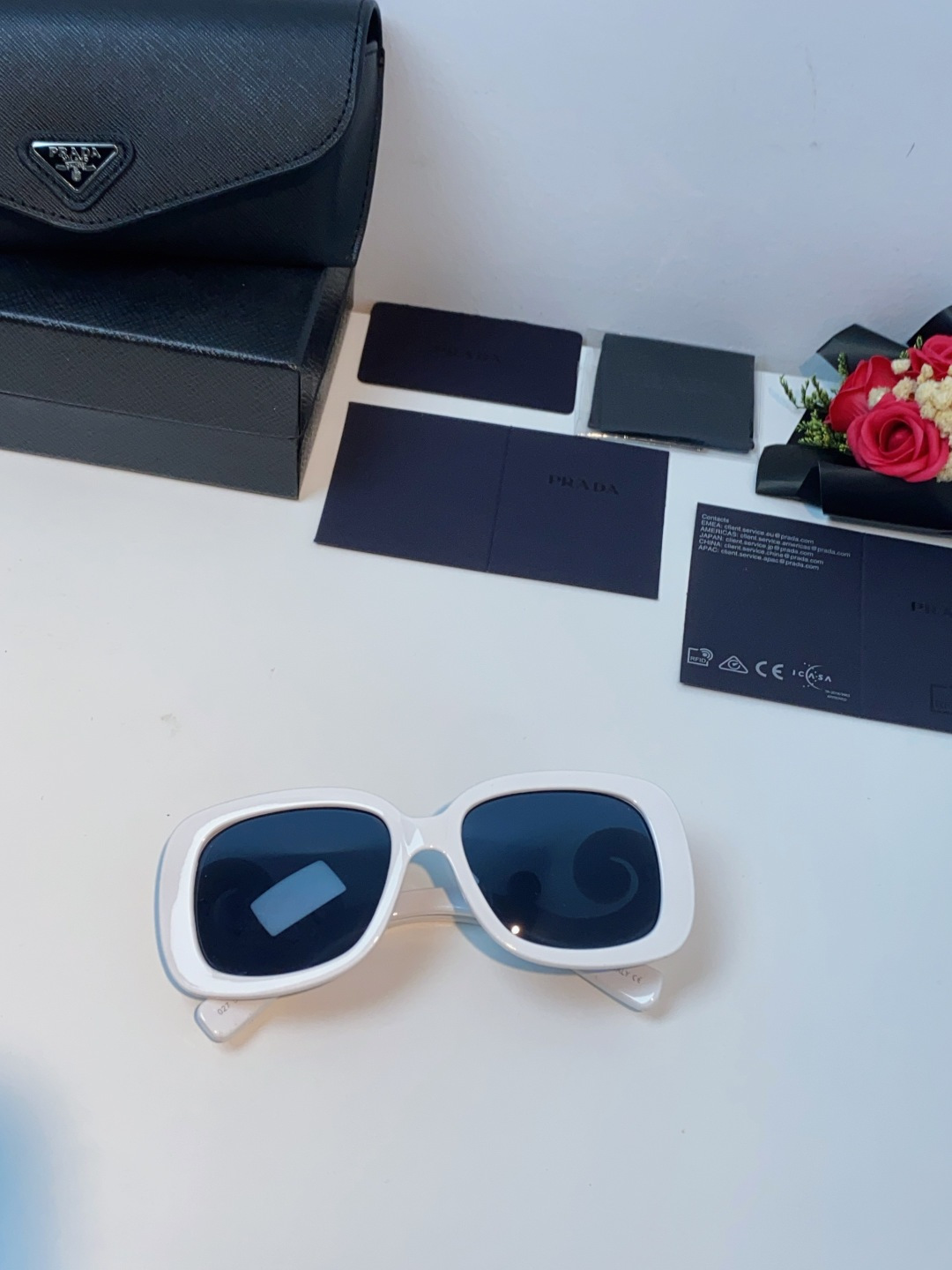 Prada普拉达 云朵 2025新款跨境方框时髦玩味质感纹路炫酷眼镜ins墨镜小红书太阳镜