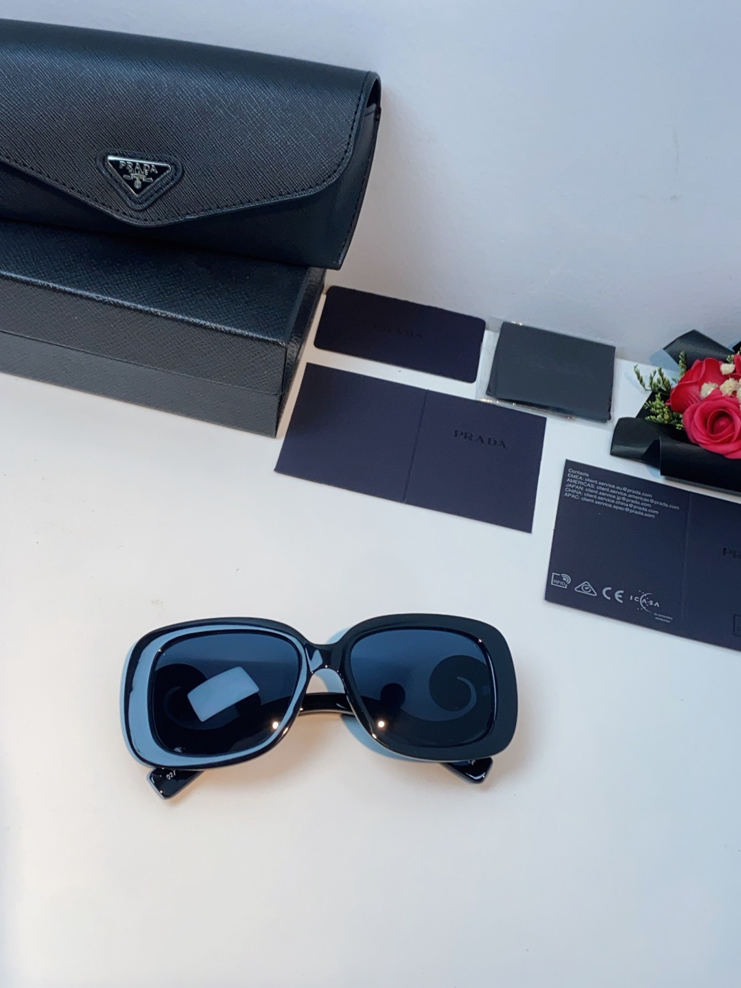 Prada普拉达 云朵 2025新款跨境方框时髦玩味质感纹路炫酷眼镜ins墨镜小红书太阳镜