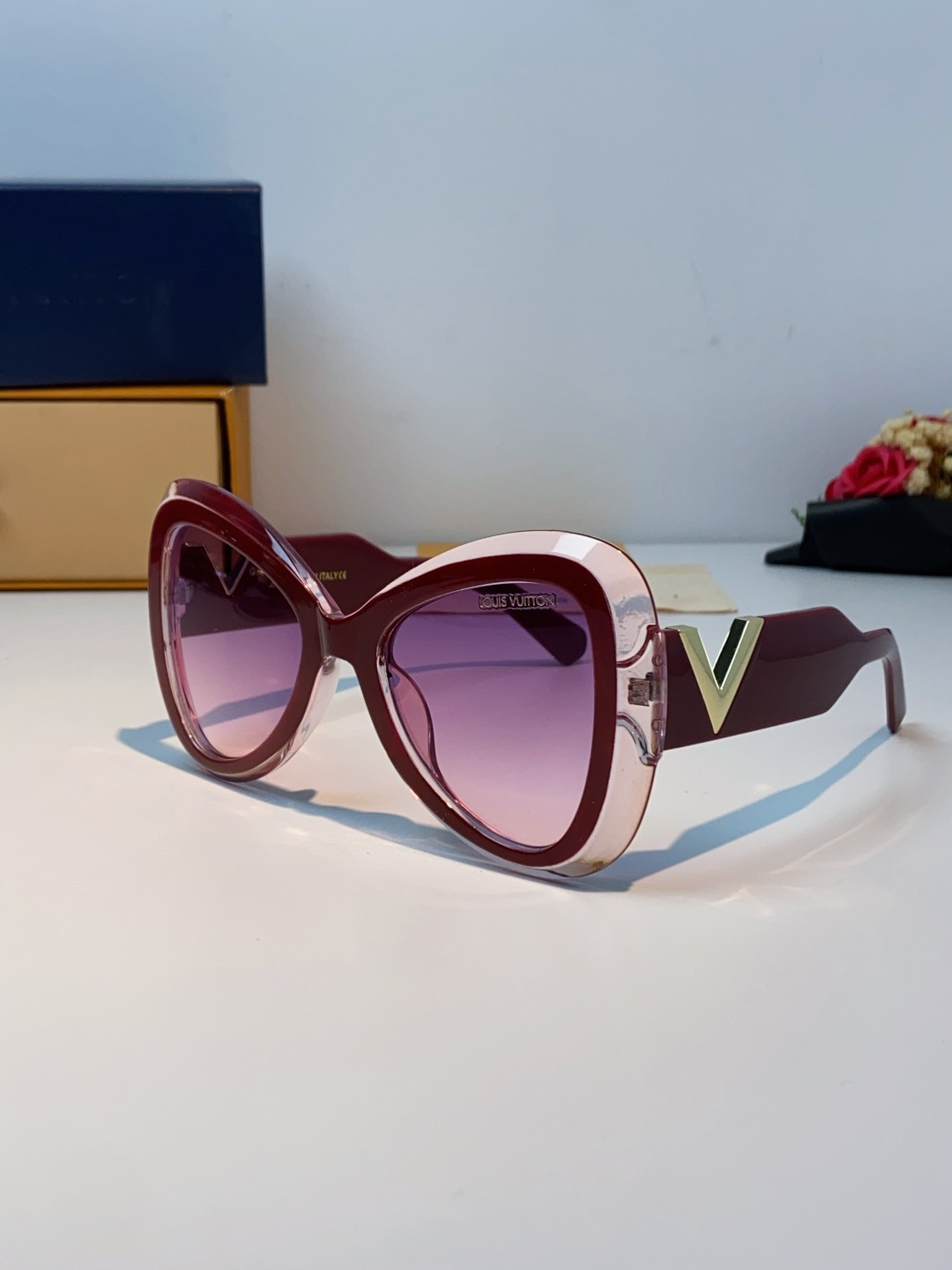 🉐️140 LOUIS VUITTON 路易威登 欧美复古大框蝶形缺口爱心太阳眼镜男女圆脸显瘦嘻哈蹦迪朋克墨镜 女士墨镜