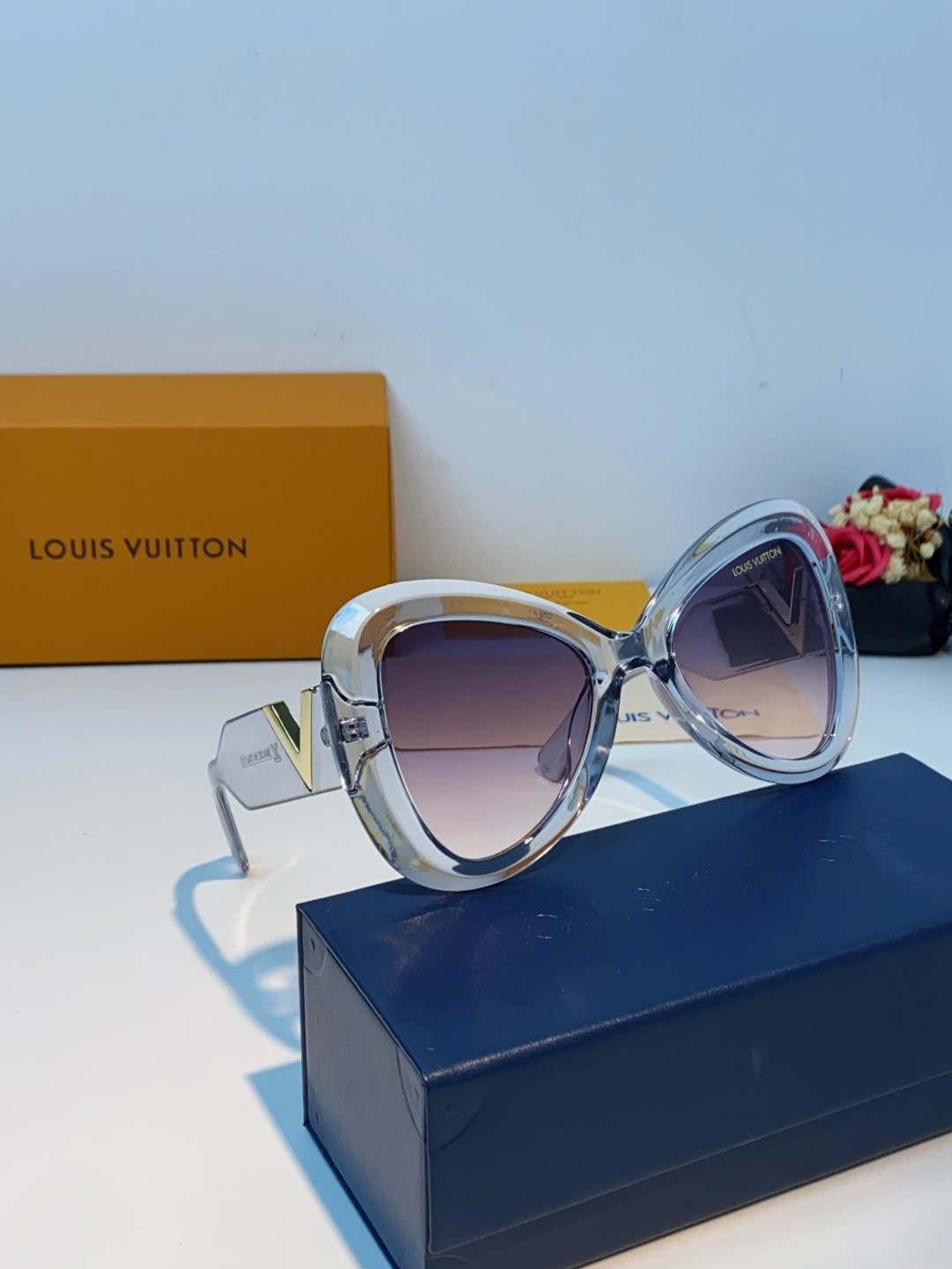 LOUIS VUITTON 路易威登 欧美复古大框蝶形缺口爱心太阳眼镜男女圆脸显瘦嘻哈蹦迪朋克墨镜 女士