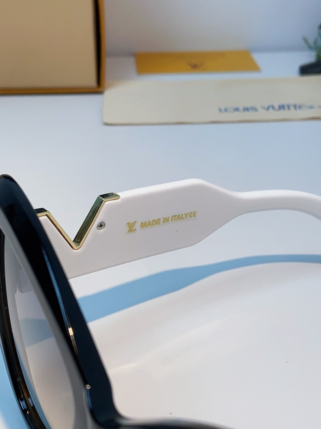 LOUIS VUITTON 路易威登 欧美复古大框蝶形缺口爱心太阳眼镜男女圆脸显瘦嘻哈蹦迪朋克墨镜 女士