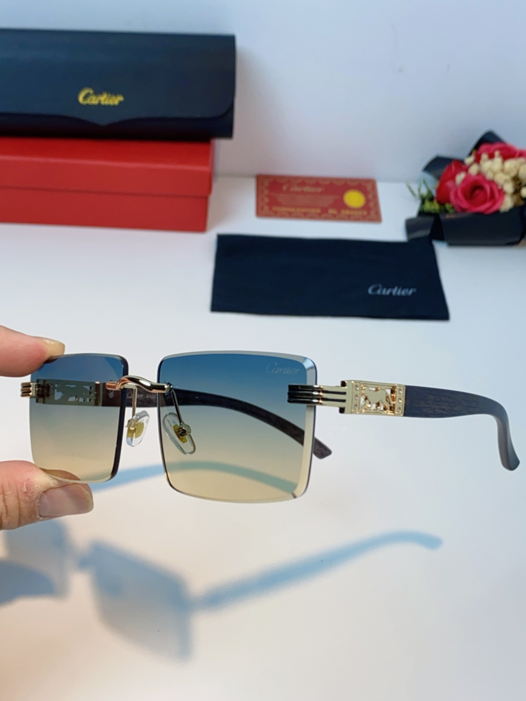 Cartier卡地亚 2025新款欧美明星复古潮流方形无框切边墨镜男女潮网红个性糖果色太阳眼镜