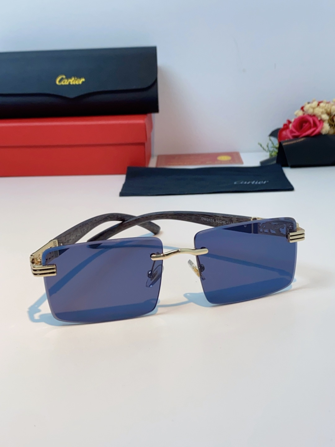 Cartier卡地亚 2025新款欧美明星复古潮流方形无框切边墨镜男女潮网红个性糖果色太阳眼镜