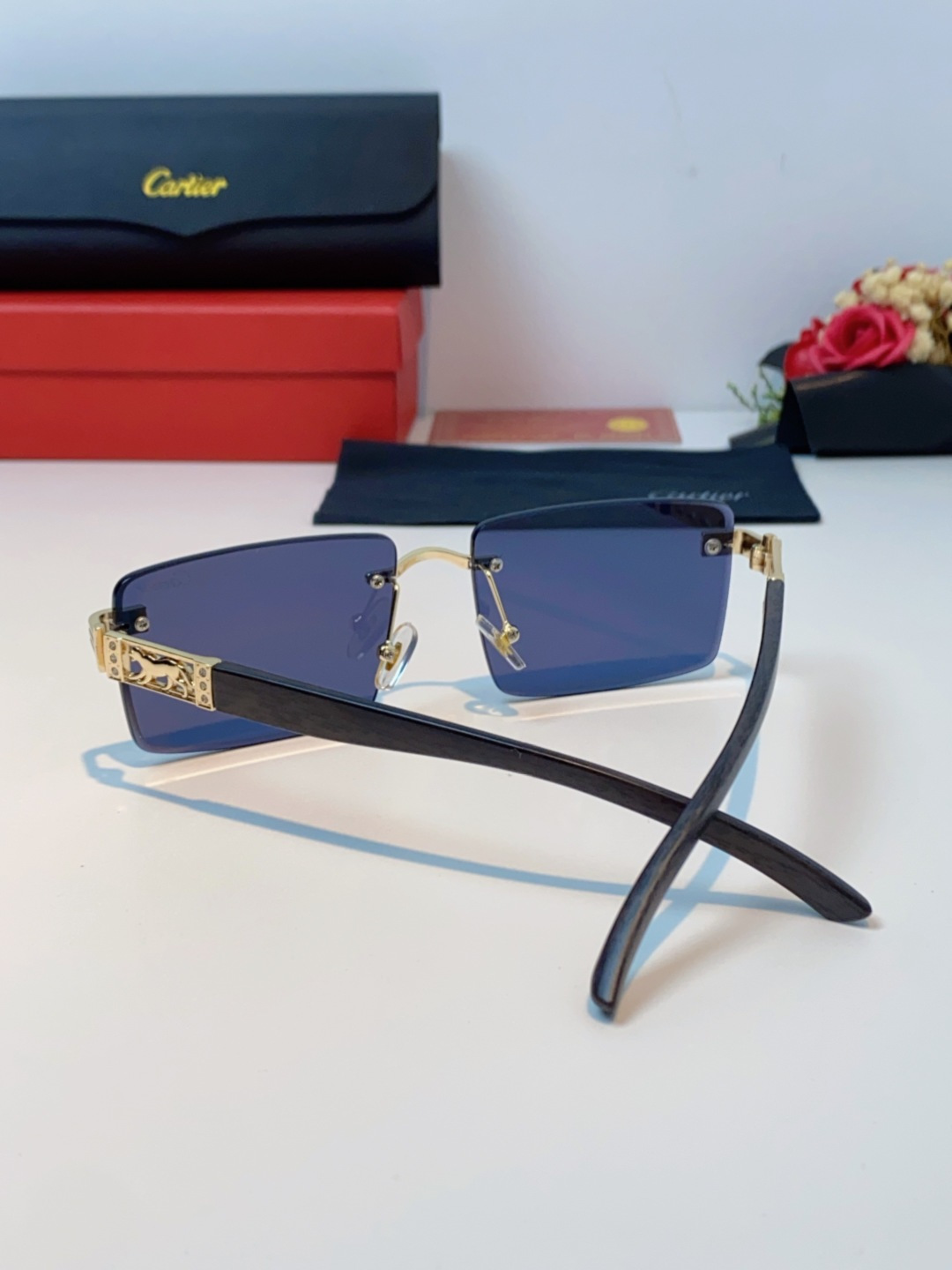 Cartier卡地亚 2025新款欧美明星复古潮流方形无框切边墨镜男女潮网红个性糖果色太阳眼镜