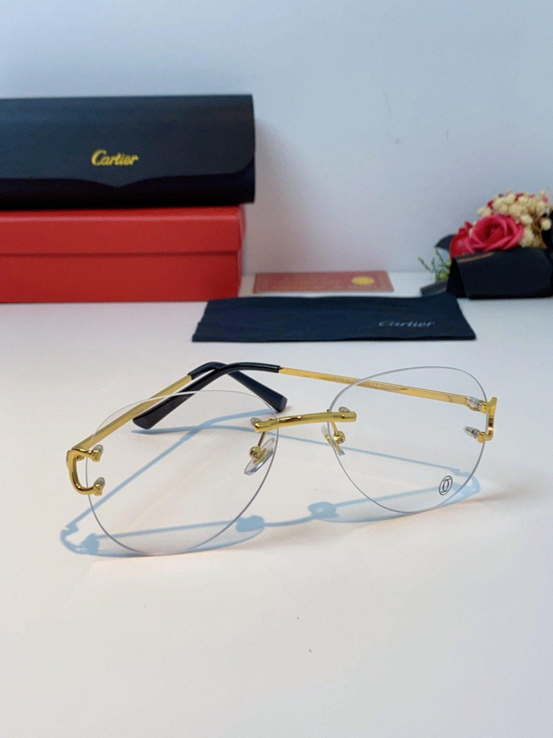 Cartier卡地亚 2025新款王安宇同款百搭椭圆形老钱风无框墨镜男潮高级感无边框太阳眼镜男女通用