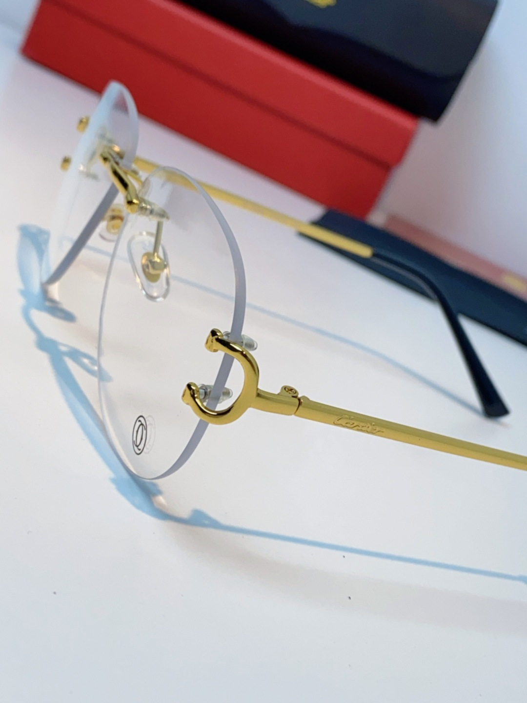 Cartier卡地亚 2025新款王安宇同款百搭椭圆形老钱风无框墨镜男潮高级感无边框太阳眼镜男女通用