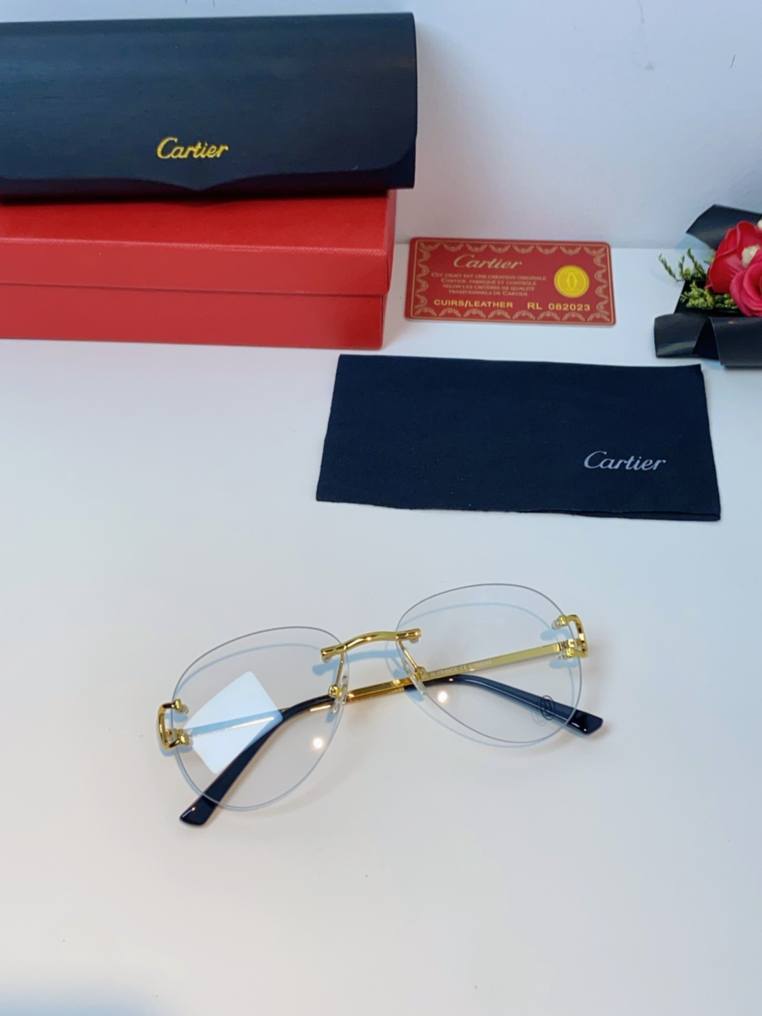 Cartier卡地亚 2025新款王安宇同款百搭椭圆形老钱风无框墨镜男潮高级感无边框太阳眼镜男女通用