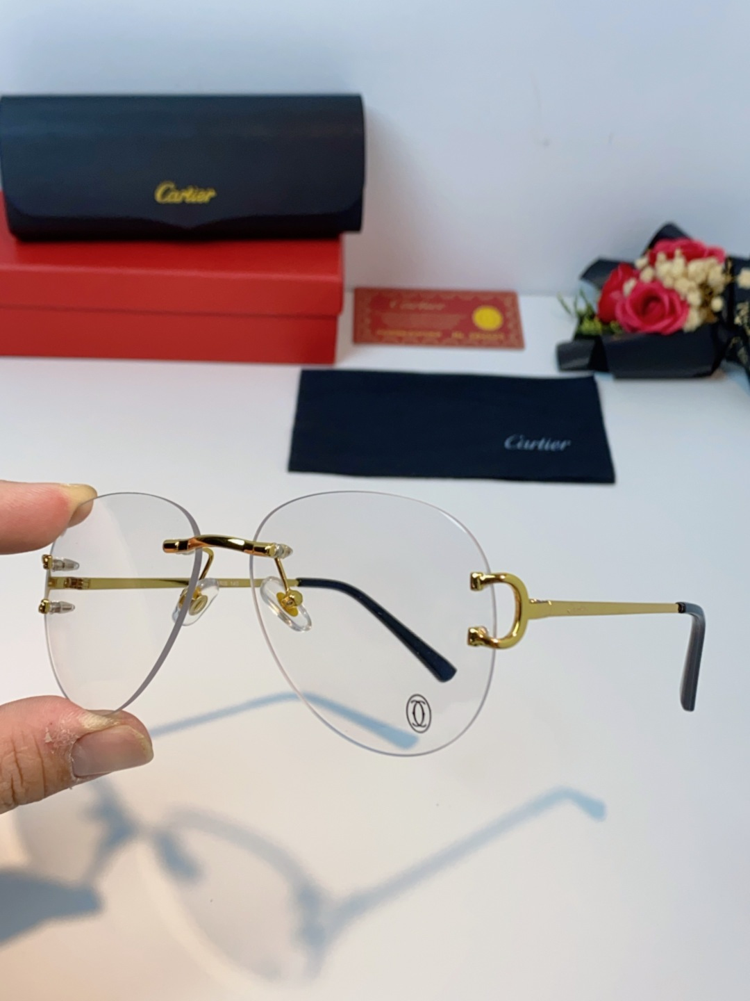 Cartier卡地亚 2025新款王安宇同款百搭椭圆形老钱风无框墨镜男潮高级感无边框太阳眼镜男女通用