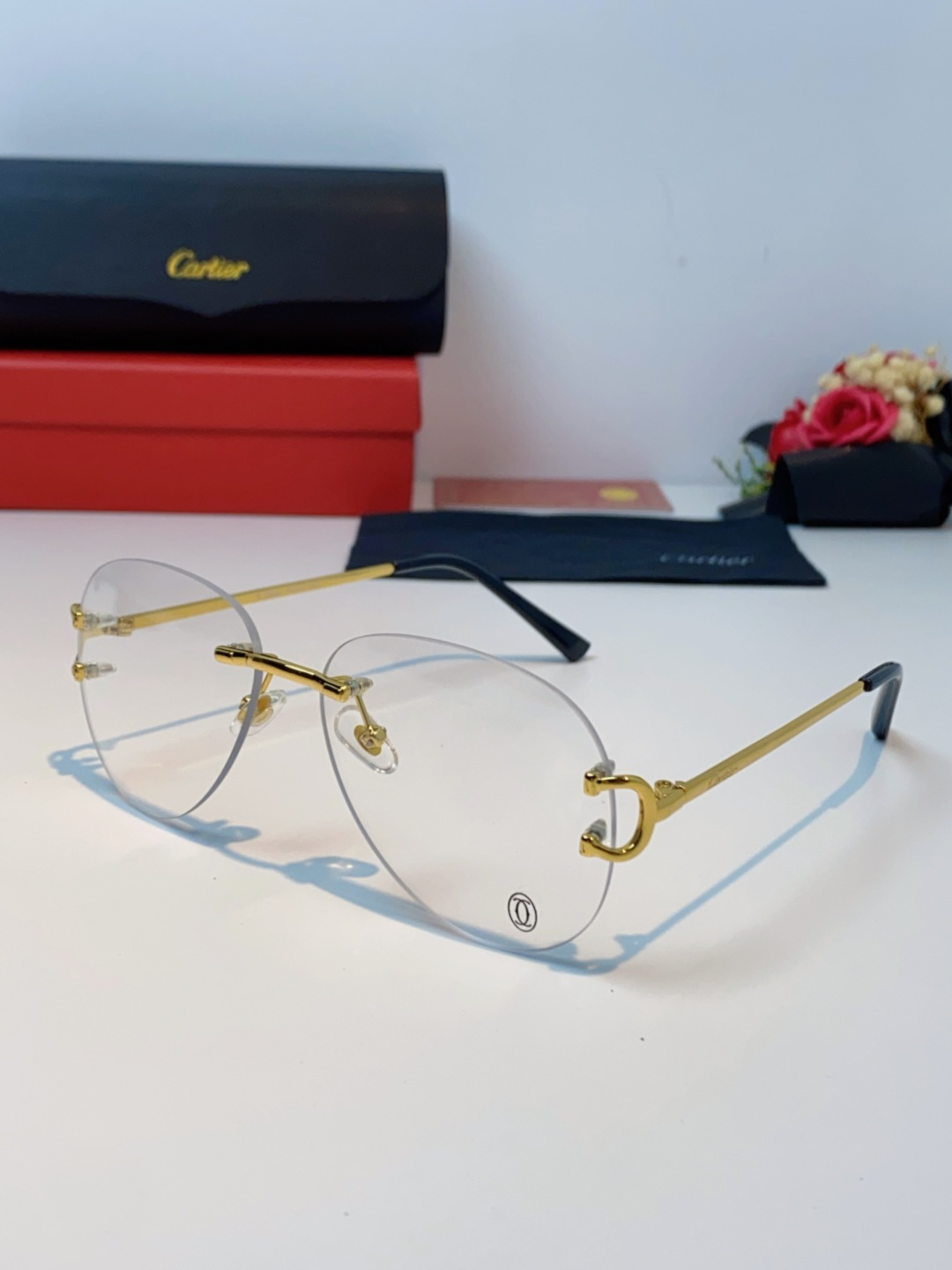 Cartier卡地亚 2025新款王安宇同款百搭椭圆形老钱风无框墨镜男潮高级感无边框太阳眼镜男女通用