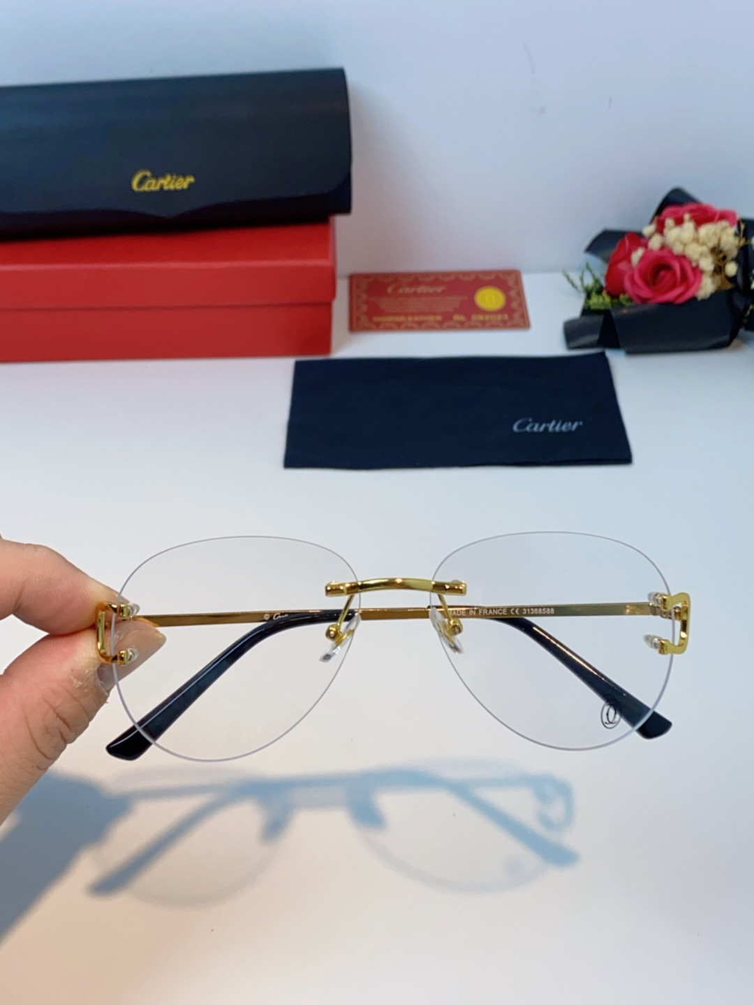 Cartier卡地亚 2025新款王安宇同款百搭椭圆形老钱风无框墨镜男潮高级感无边框太阳眼镜男女通用