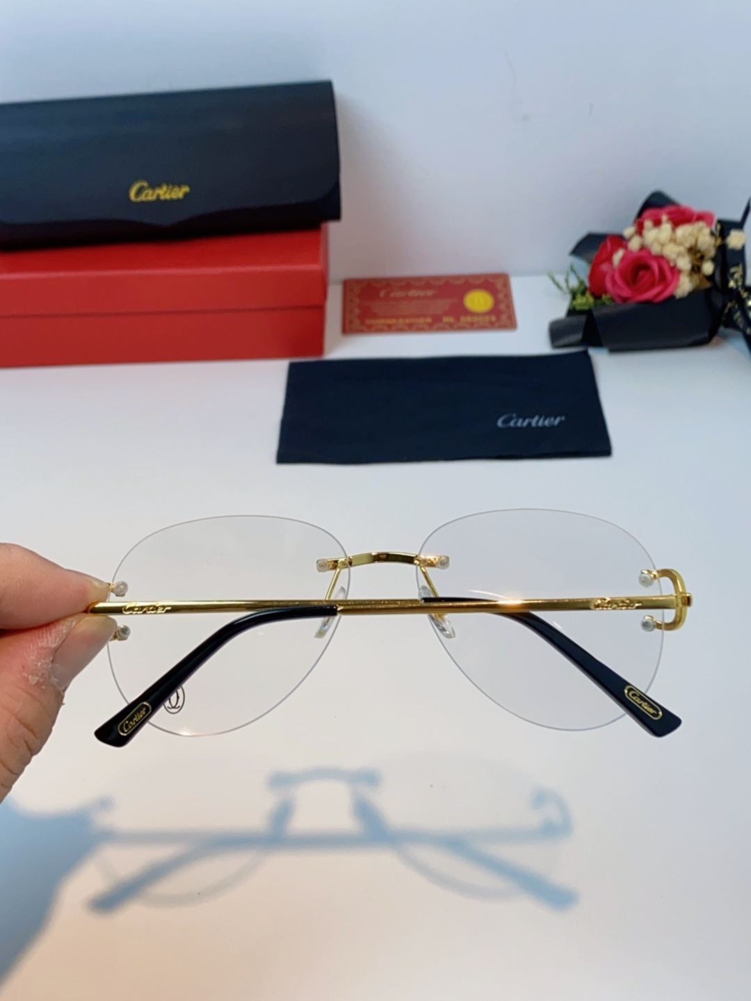 Cartier卡地亚 2025新款王安宇同款百搭椭圆形老钱风无框墨镜男潮高级感无边框太阳眼镜男女通用