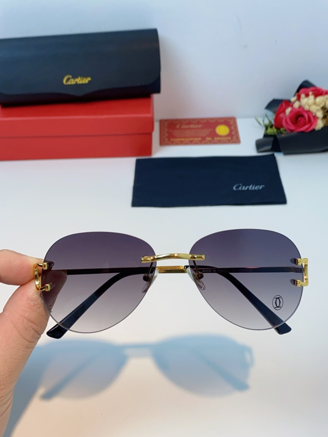 Cartier卡地亚 2025新款王安宇同款百搭椭圆形老钱风无框墨镜男潮高级感无边框太阳眼镜男女通用