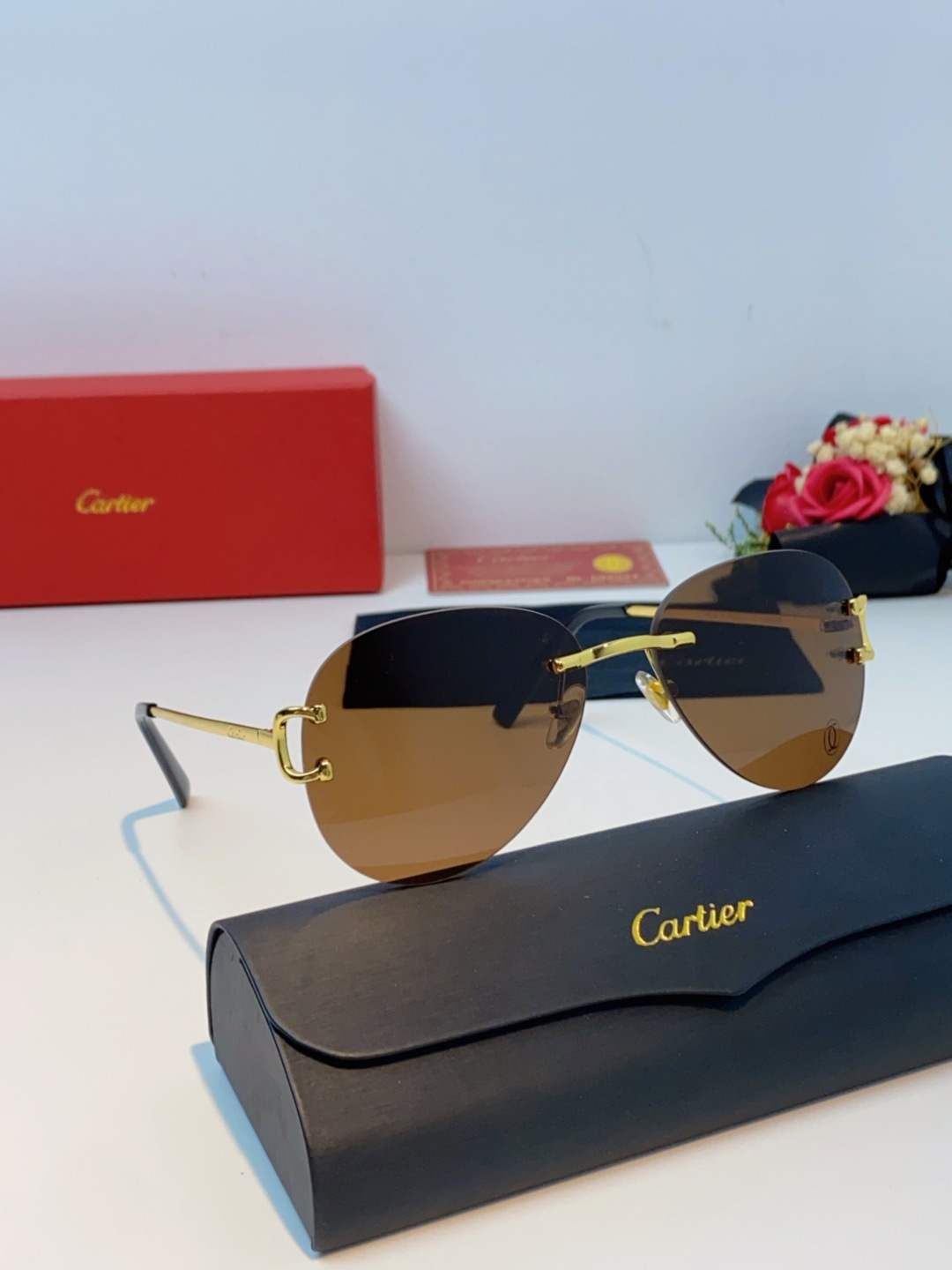 Cartier卡地亚 2025新款王安宇同款百搭椭圆形老钱风无框墨镜男潮高级感无边框太阳眼镜男女通用