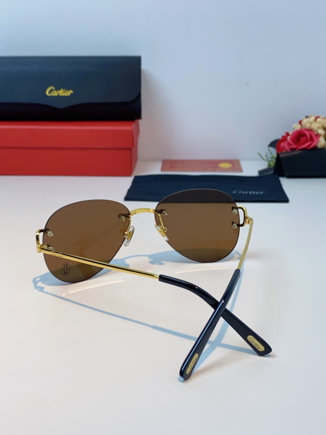 Cartier卡地亚 2025新款王安宇同款百搭椭圆形老钱风无框墨镜男潮高级感无边框太阳眼镜男女通用