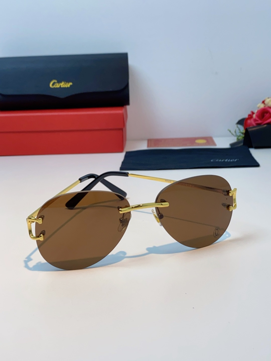 Cartier卡地亚 2025新款王安宇同款百搭椭圆形老钱风无框墨镜男潮高级感无边框太阳眼镜男女通用