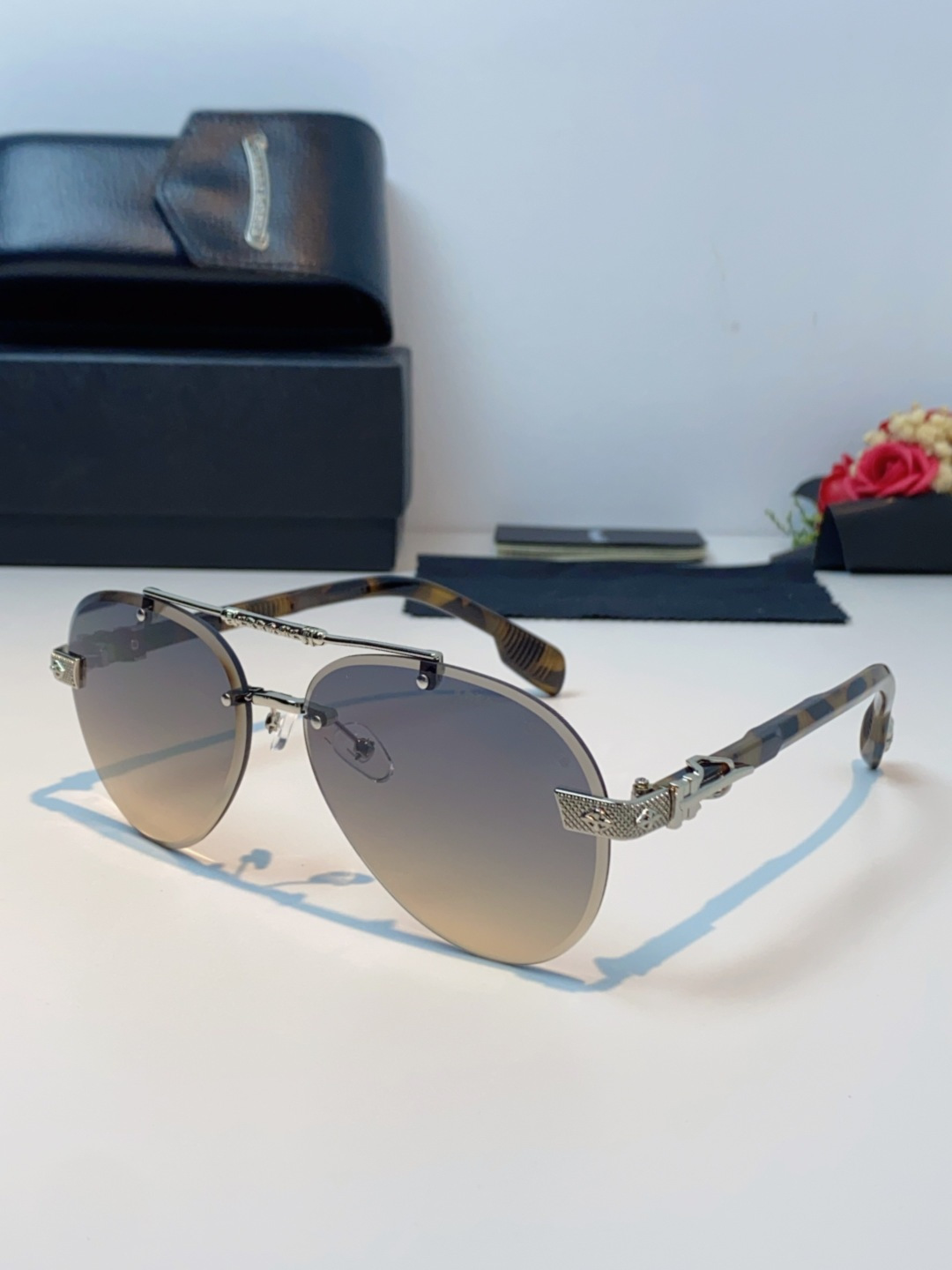 Chrome Hearts克罗心 2025新眼镜渐变偏光太阳镜男双梁飞行员大框时尚遮阳无框男士墨镜