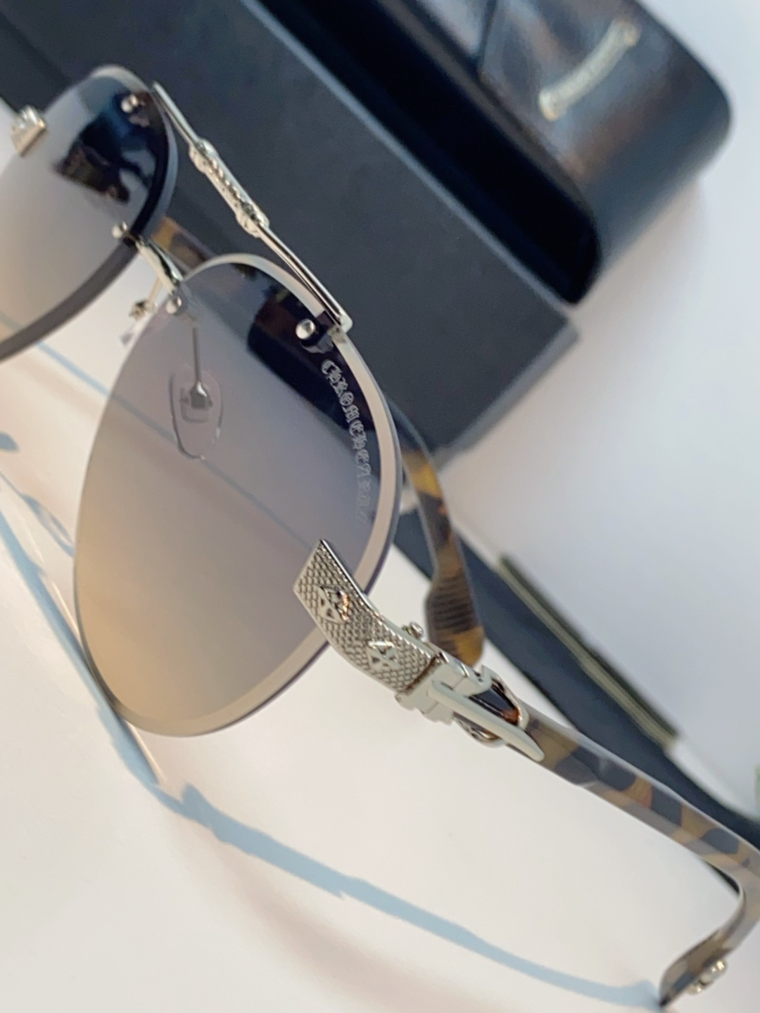 Chrome Hearts克罗心 2025新眼镜渐变偏光太阳镜男双梁飞行员大框时尚遮阳无框男士墨镜