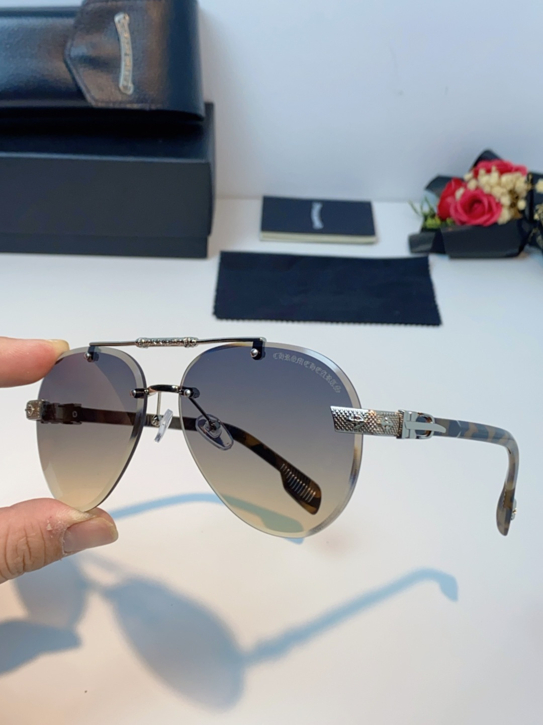 Chrome Hearts克罗心 2025新眼镜渐变偏光太阳镜男双梁飞行员大框时尚遮阳无框男士墨镜