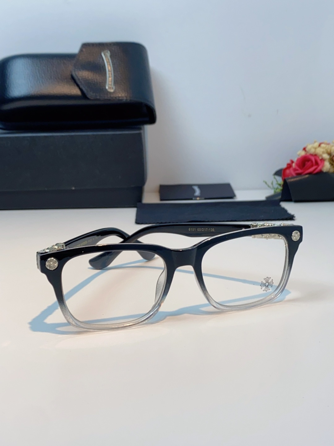 Chrome Hearts克罗心 2025新款经典十字花徽标平光镜眼镜框光学镜架男女近视眼镜