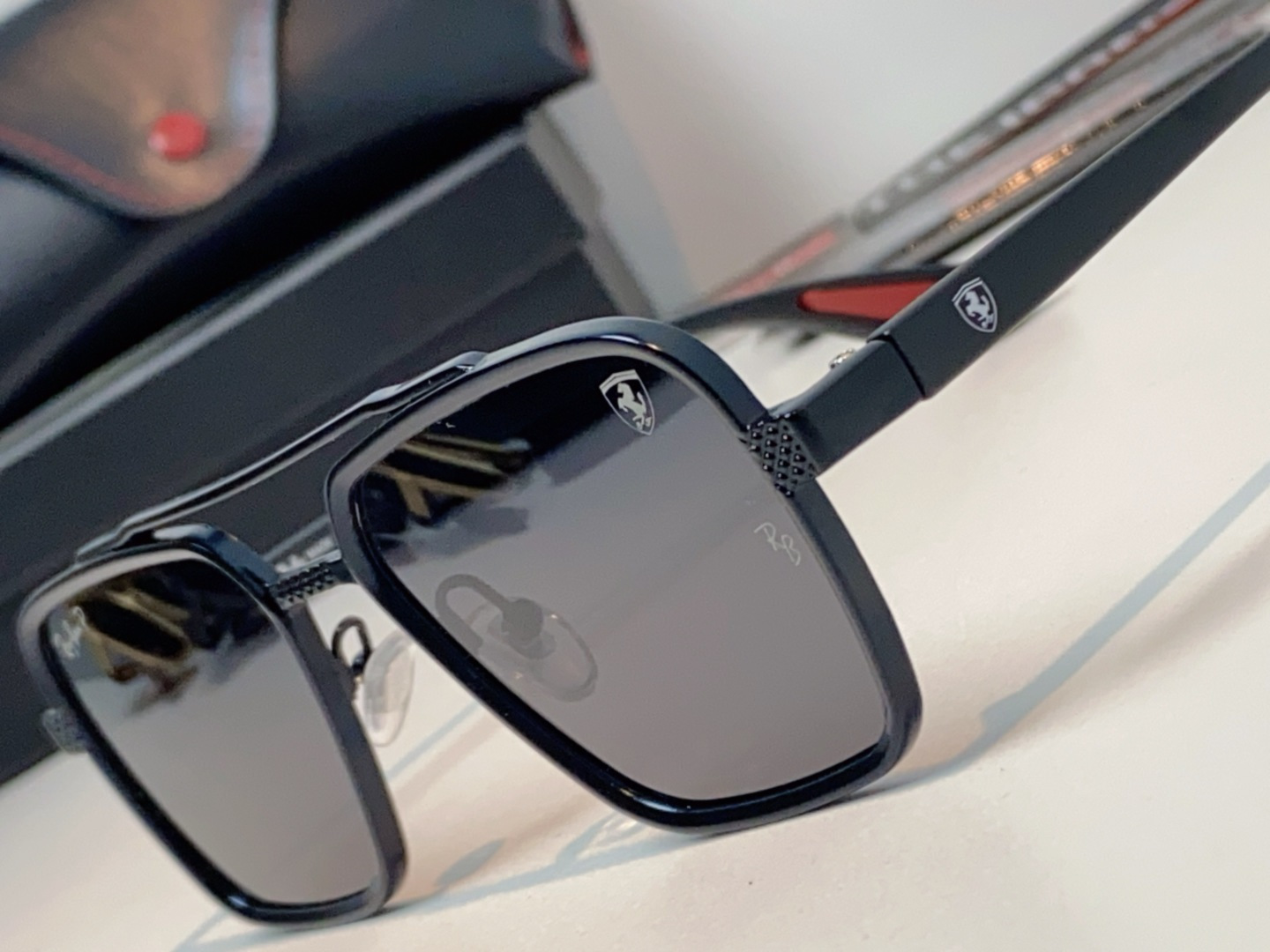 RayBan雷朋法拉利联名款 2025新款联名系列 欧美风潮流双梁偏光防强光太阳眼镜男文艺复古出行街拍方